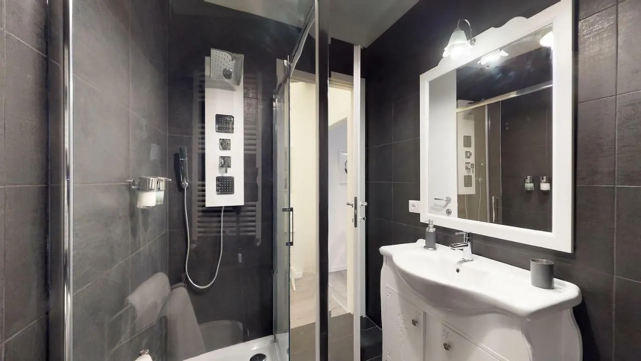 Luxury 2 Bedrooms Apartment Milán